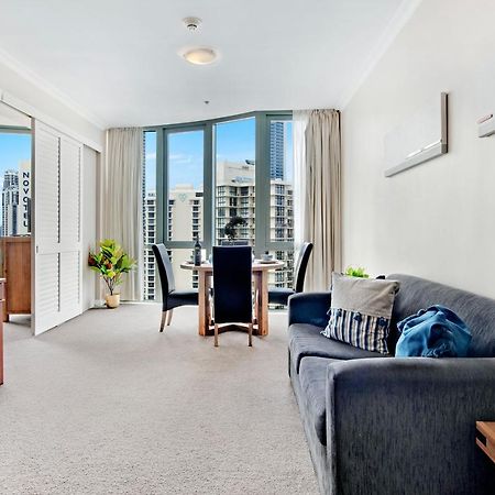 Legends 1 Bedroom Spa Suite - We Accommodate Gold Coast Extérieur photo