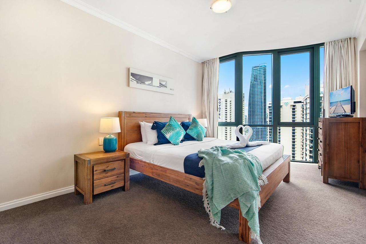 Legends 1 Bedroom Spa Suite - We Accommodate Gold Coast Extérieur photo